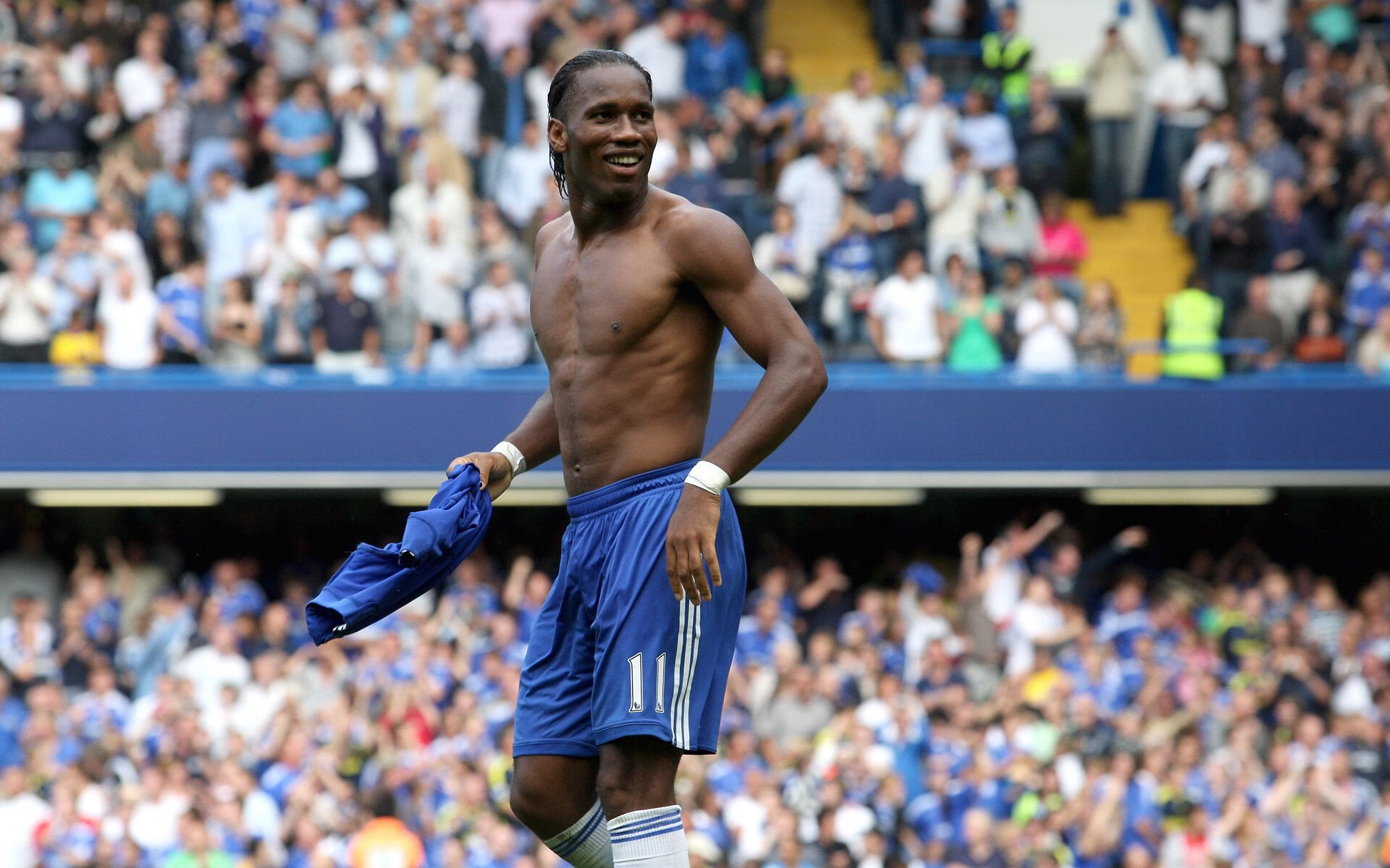 南粤雄狮破茧而出！小贾伦关键战封神，广东力克黄蜂锁定胜局